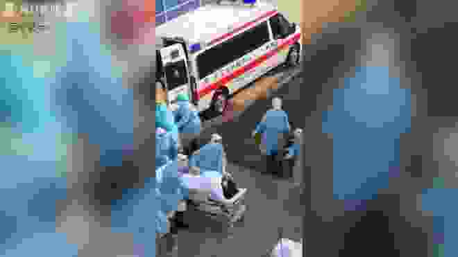 武漢の急造病院に患者収容　市内では病院前に大行列